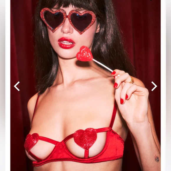 Fleur du Mal Queen of Hearts balconette - Picture 8 of 13